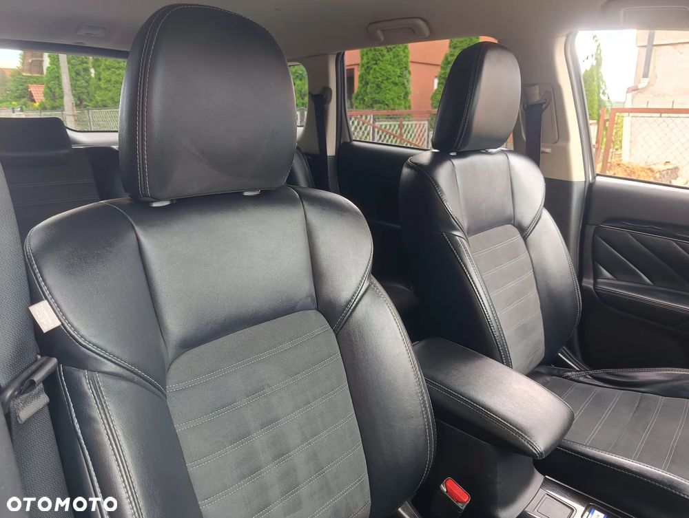 Mitsubishi Outlander 2.4 4WD Diamant+ - 15