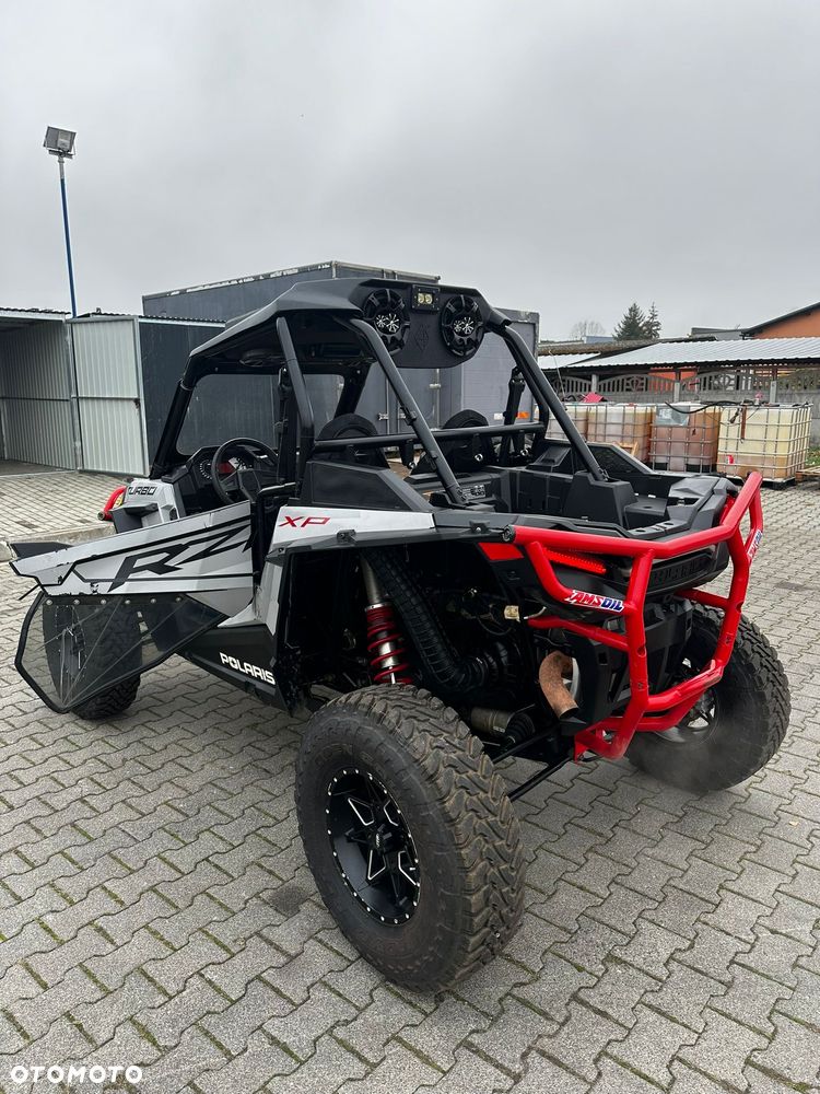 Polaris RZR - 6