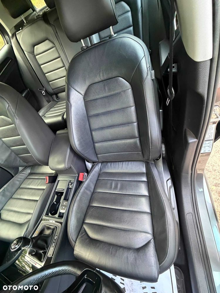 Volkswagen Golf - 3