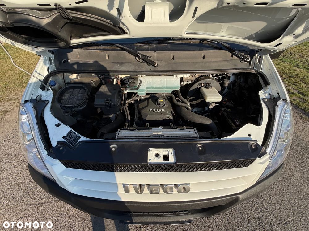 Iveco 35C13 * 2.3 / 130KM * Skrzyniowy * Rama * Rozstaw osi: 3.7m * - 19