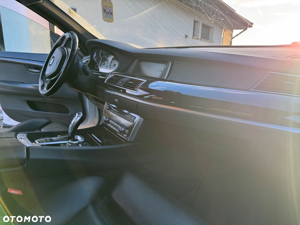 BMW 5GT 535d - 33