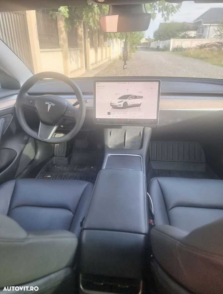 Tesla Model 3 RWD - 5