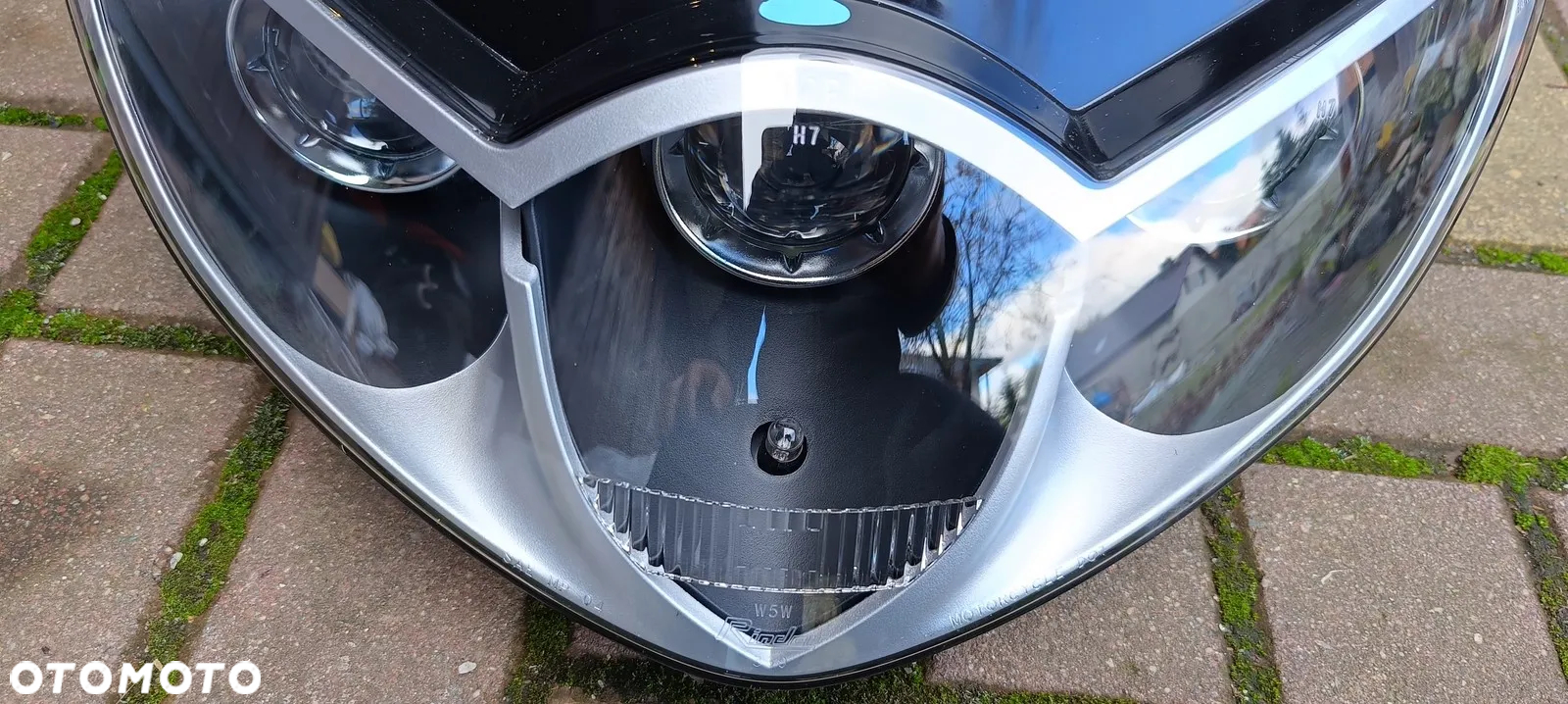 TRIUMPH SPRINT ST 1050 Lampa przód Reflektor - 3