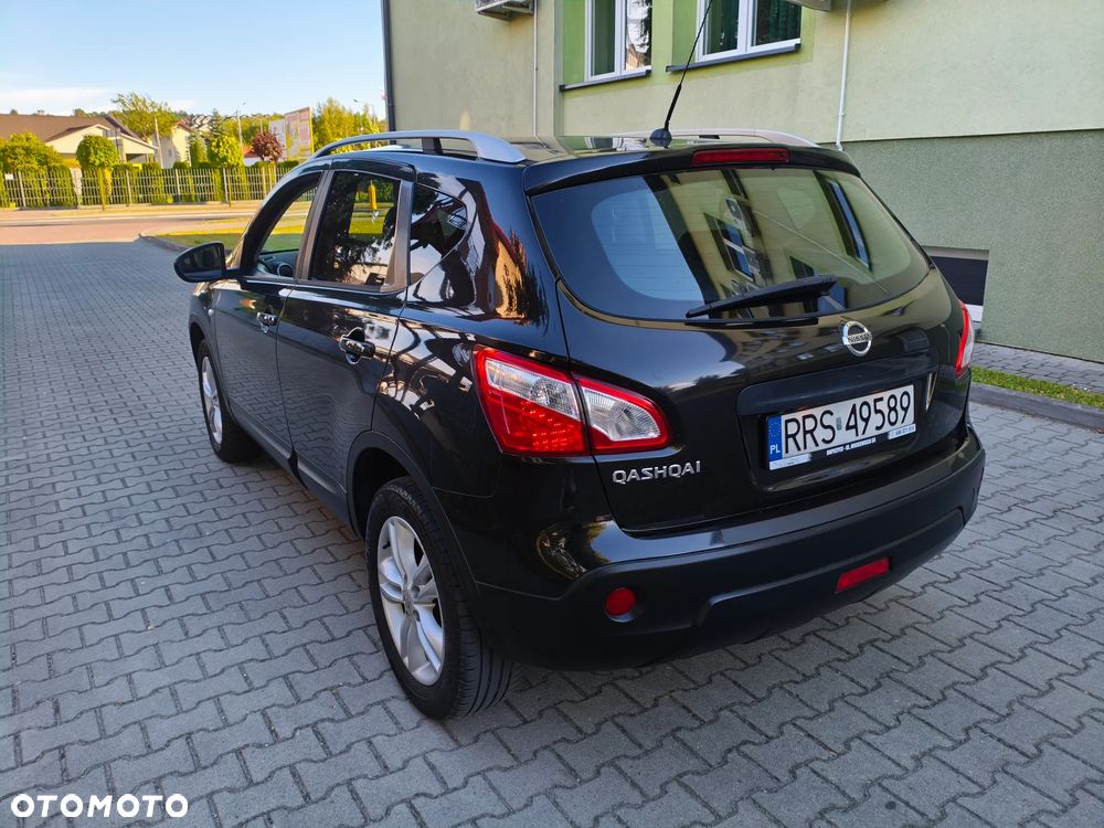 Nissan Qashqai 2.0 dCi 4 x 4 DPF tekna - 4