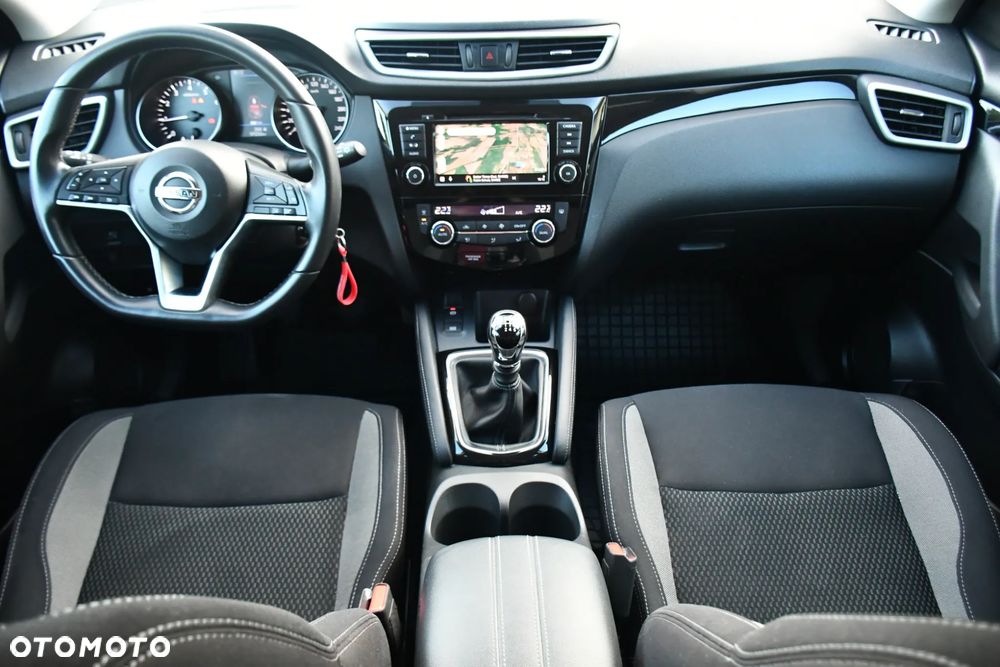 Nissan Qashqai 1.3 DIG-T N-Connecta - 6
