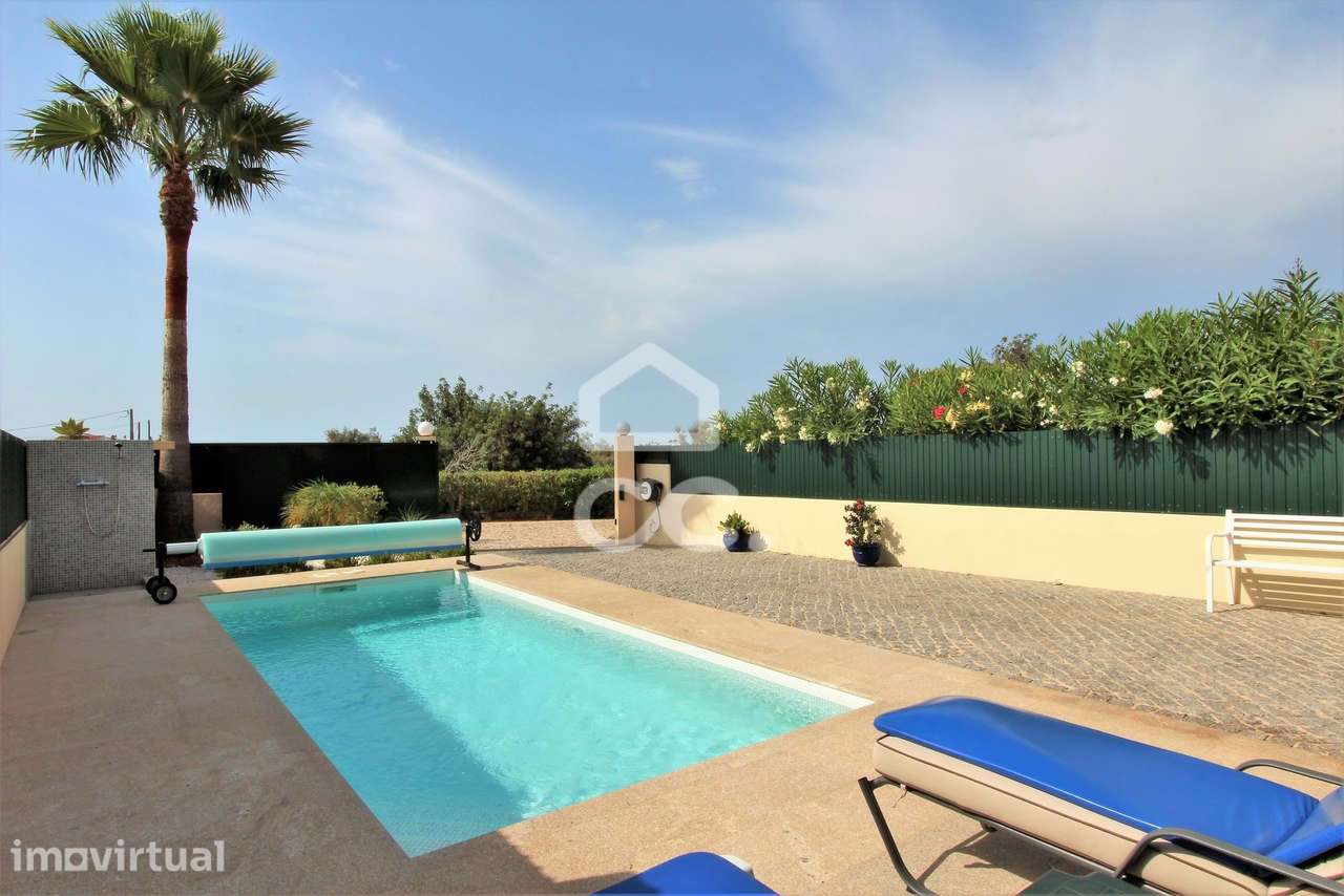 Moradia T3 com piscina, jardim e garagem em Armação de Pêra - Grande imagem: 5/56