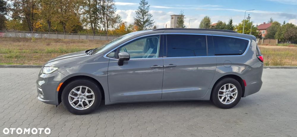 Chrysler Pacifica - 7