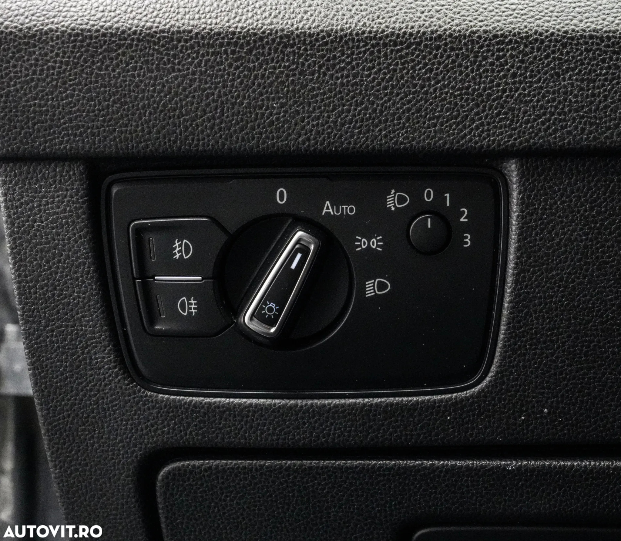 Volkswagen Passat - 29