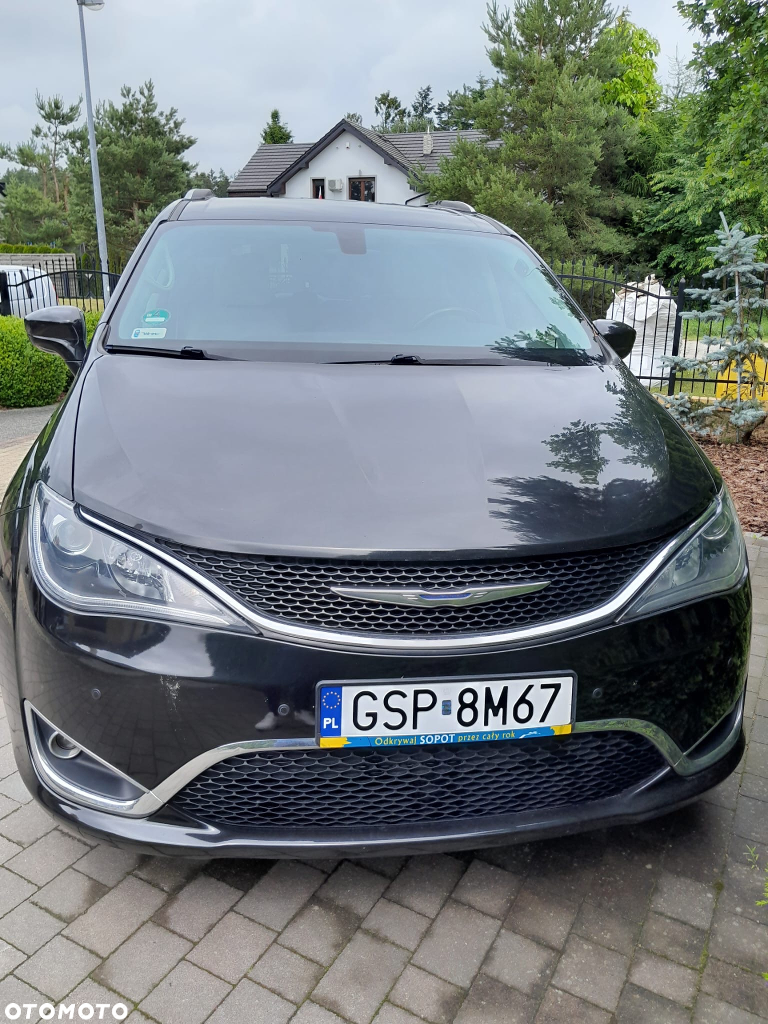 Chrysler Pacifica - 12