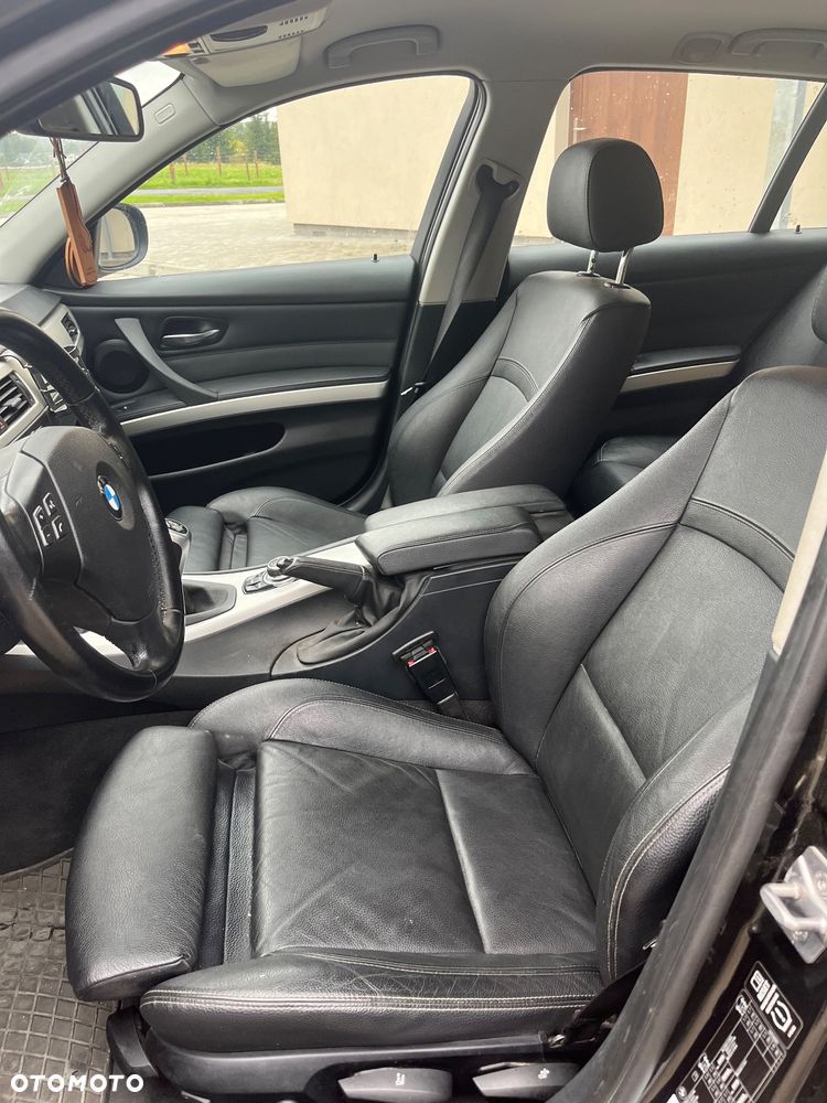 BMW Seria 3 318d - 13