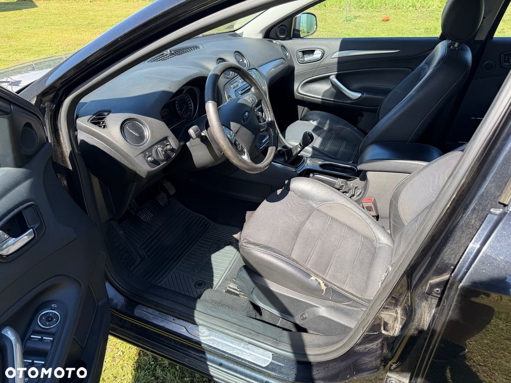 Ford Mondeo 2.0 Titanium - 10