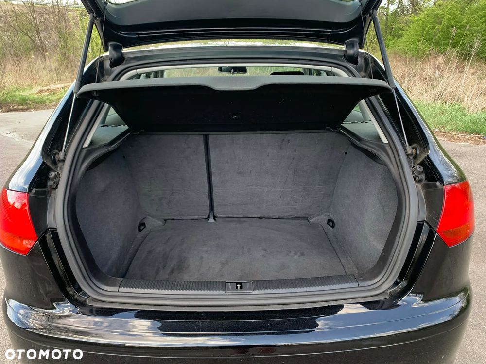 Audi A3 Sportback - 16