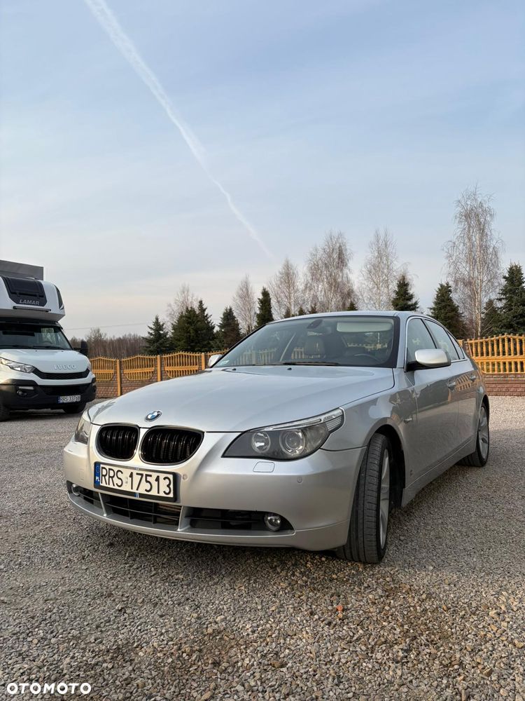 BMW Seria 5 525d - 5