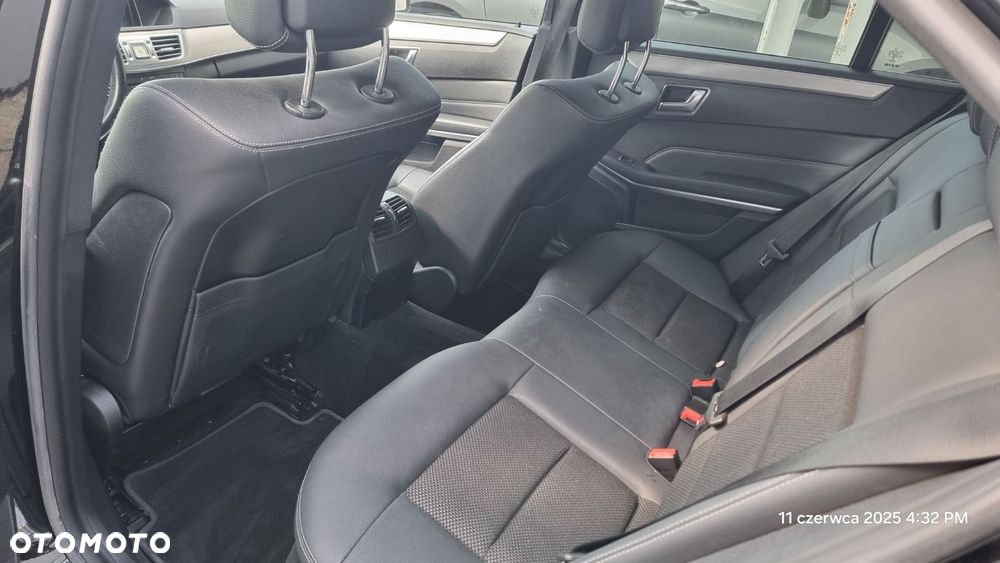 Mercedes-Benz Klasa E - 32