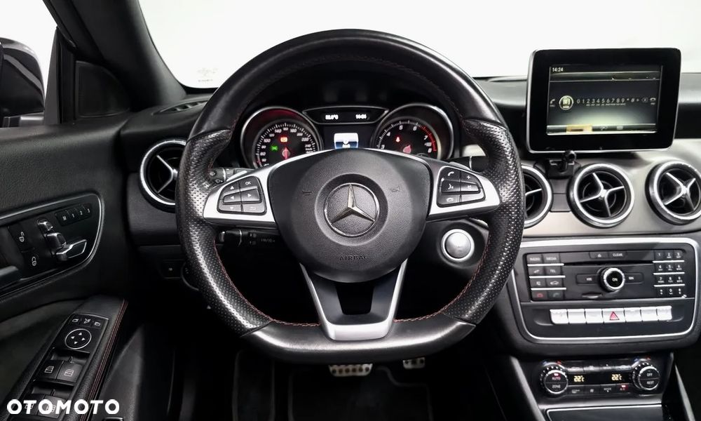 Mercedes-Benz CLA - 18