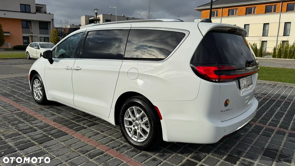 Chrysler Pacifica - 3