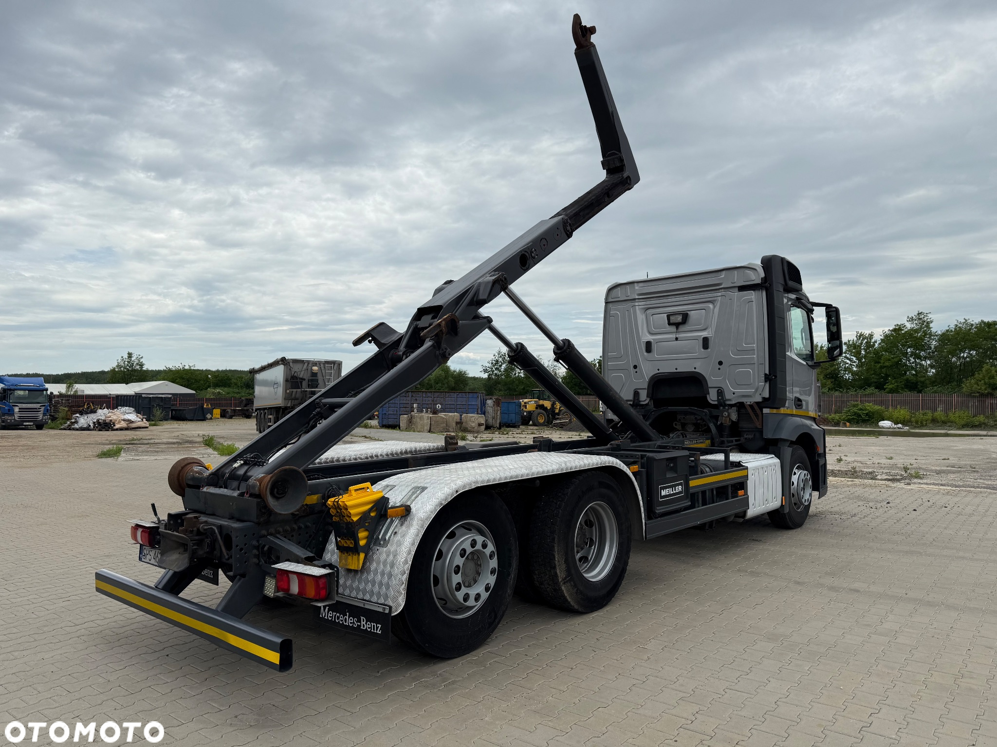 Mercedes-Benz Actros 2551 - 8