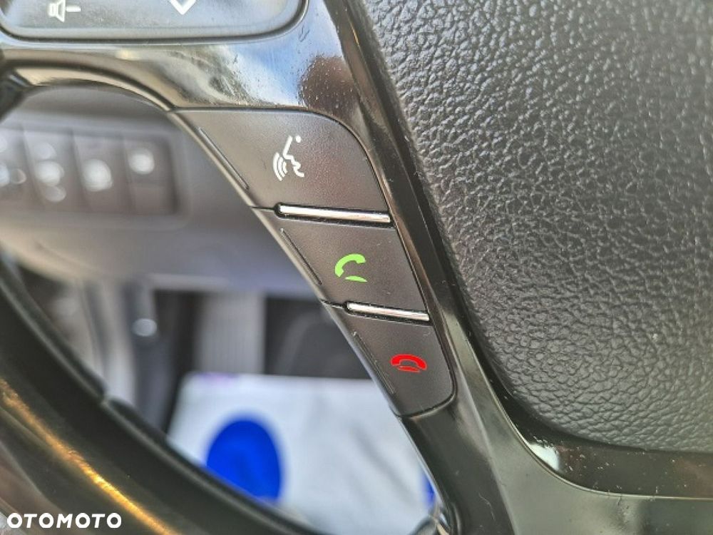 Kia Ceed - 28