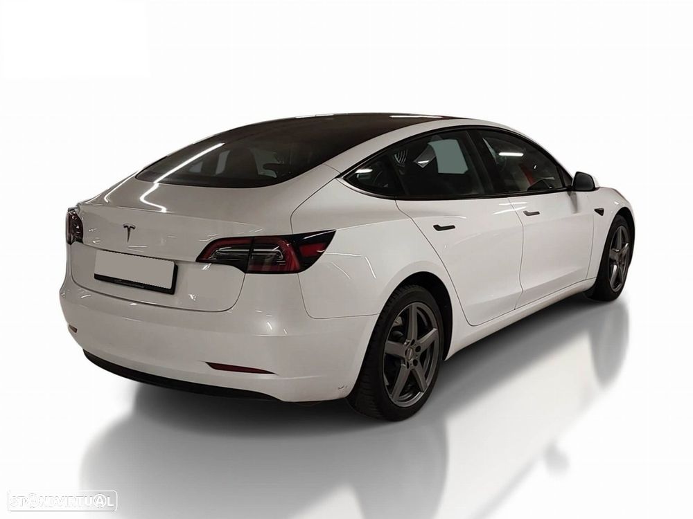 Tesla Model 3 Standard Range Plus RWD - 3