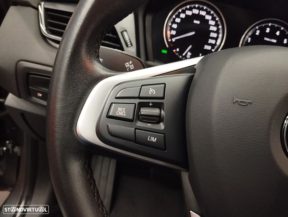 BMW 225xe Active Tourer Advantage - 24