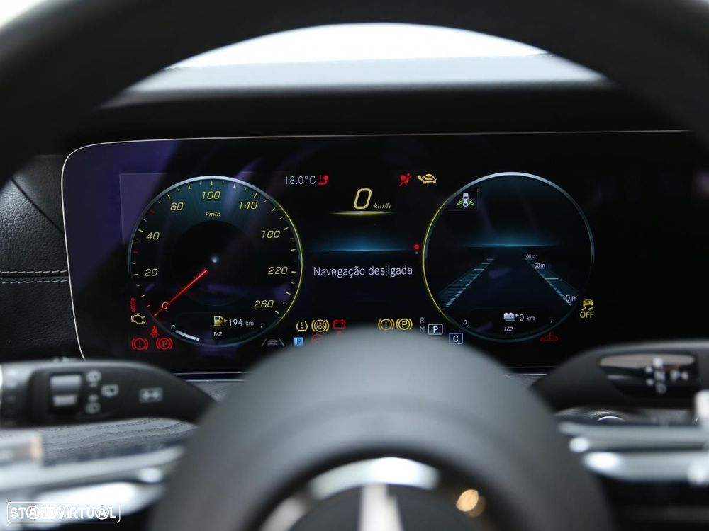 Mercedes-Benz E 300 de AMG Line 4Matic - 30