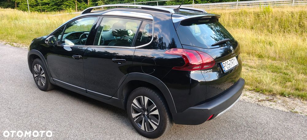 Peugeot 2008 1.2 Pure Tech GPF Allure S&S EAT6 - 6