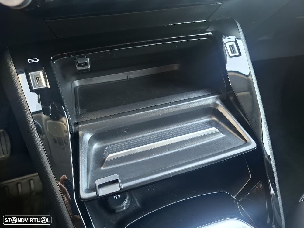 Peugeot 208 PureTech 100 Allure Pack - 21