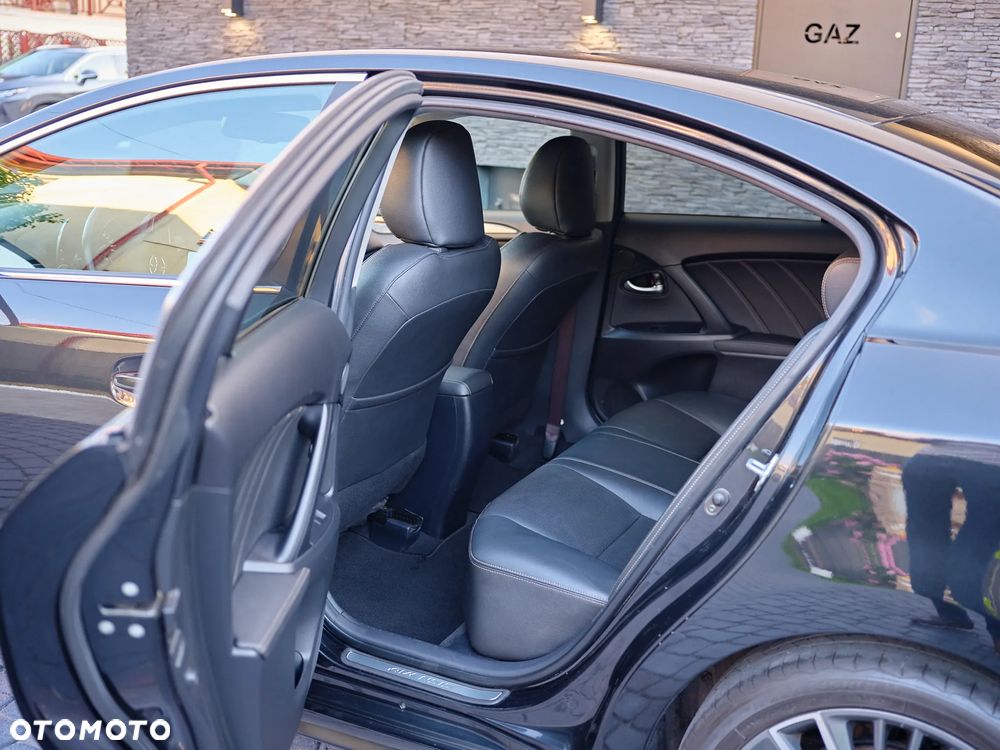 Toyota Avensis 2.0 Prestige MS - 16