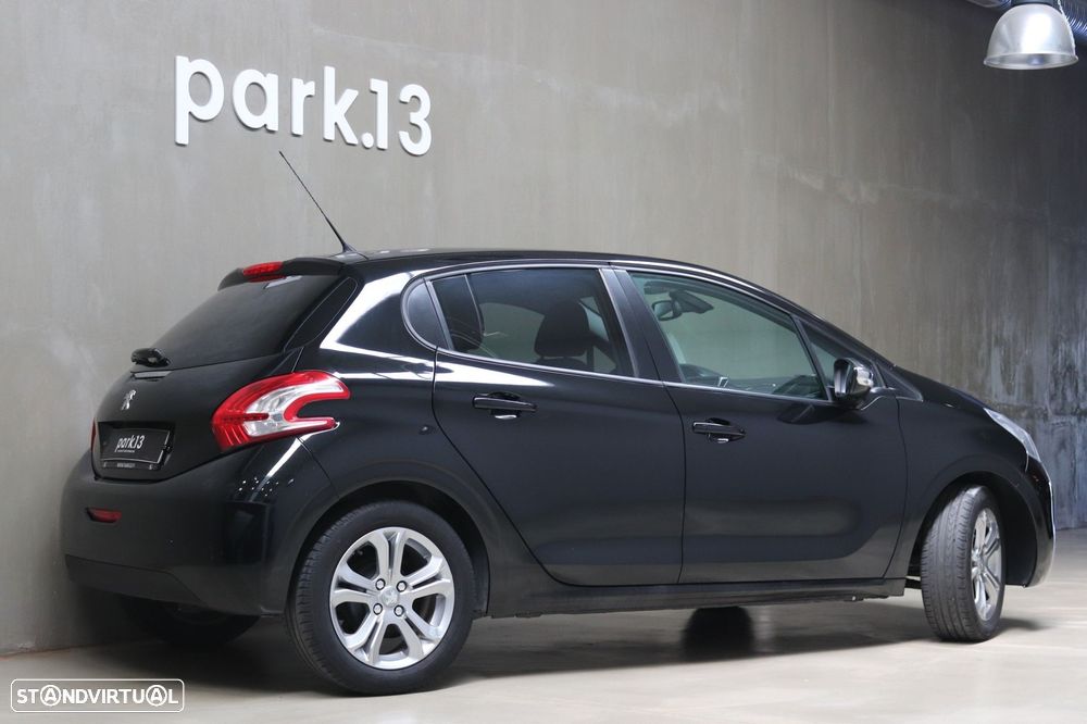 Peugeot 208 1.2 PureTech Active - 6