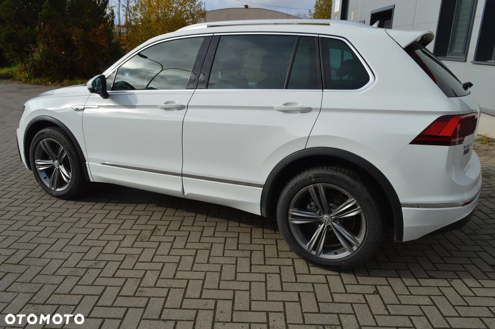 Volkswagen Tiguan 2.0 TDI SCR 4MotION DSG R-Line - 9