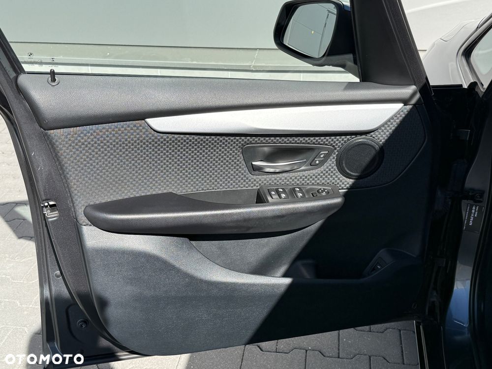 BMW Seria 2 216d Luxury Line - 13
