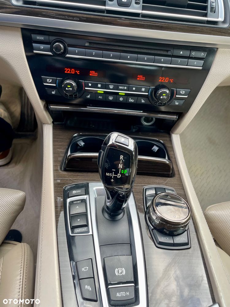 BMW Seria 7 730d - 13