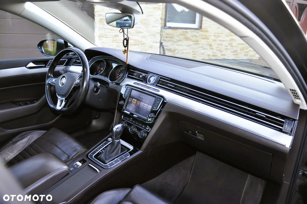 Volkswagen Passat 2.0 TDI BMT Highline DSG - 14