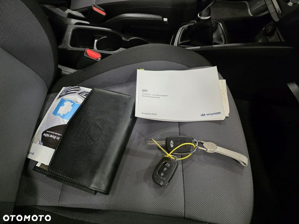 Hyundai i20 blue 1.4 Active Select - 22