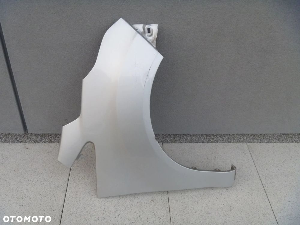 FORD B MAX BŁOTNIK PRAWY ŁADNY SREBRNY ORYGINAŁ - 1