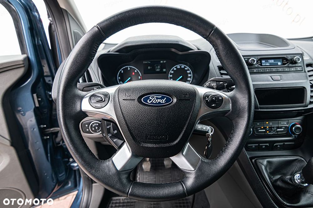 Ford Transit Connect - 16