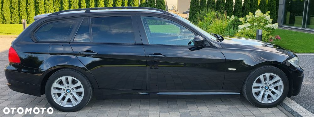 BMW Seria 3 318i Edition Exclusive - 8