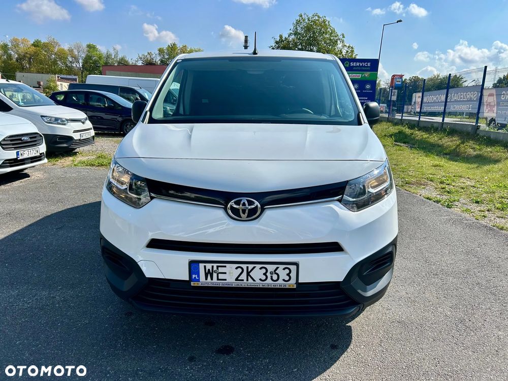 Toyota Pro Ace City - 2