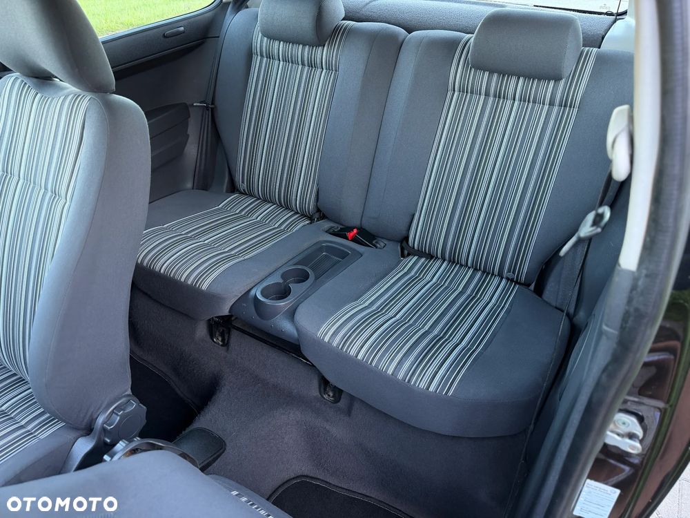 Volkswagen Fox - 28