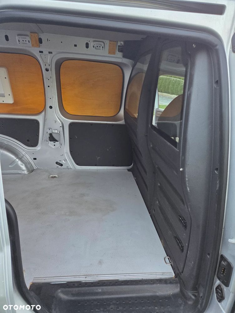 Volkswagen Caddy 2.0 TDI - 8