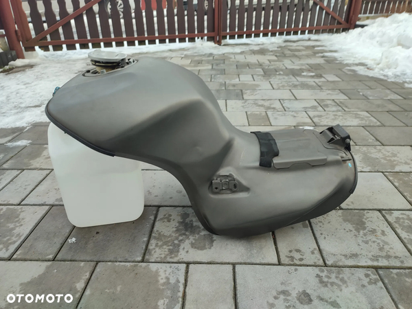 Bak, zbiornik paliwa, pompa paliwa, pływak Kawasaki ZX12R