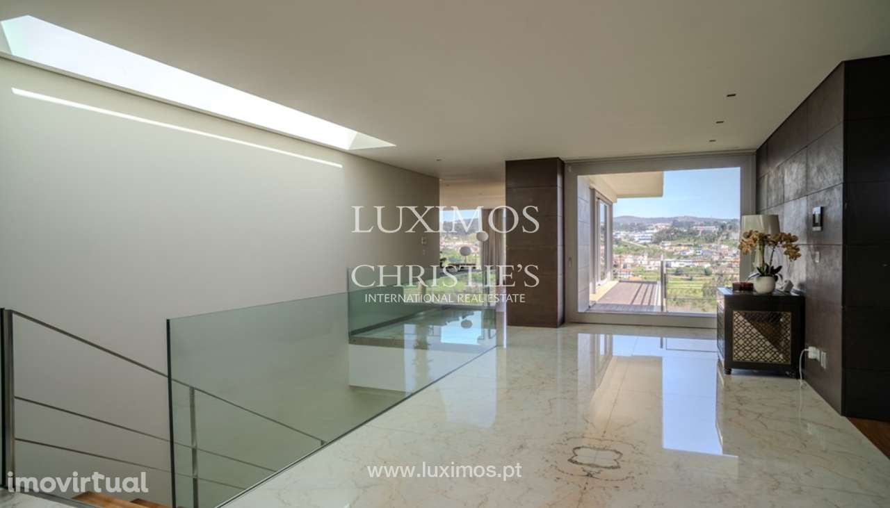 Moradia V4 com jardim à venda em Oliveira de Azeméis, Portugal - Grande imagem: 3/33