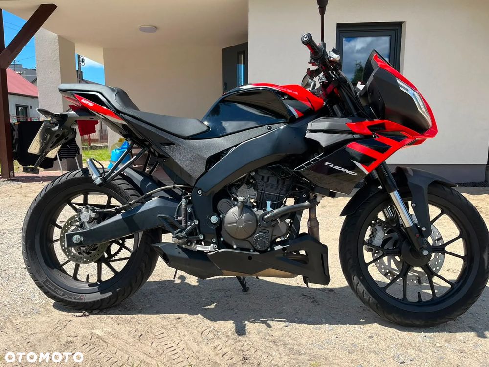 Aprilia Tuono - 1