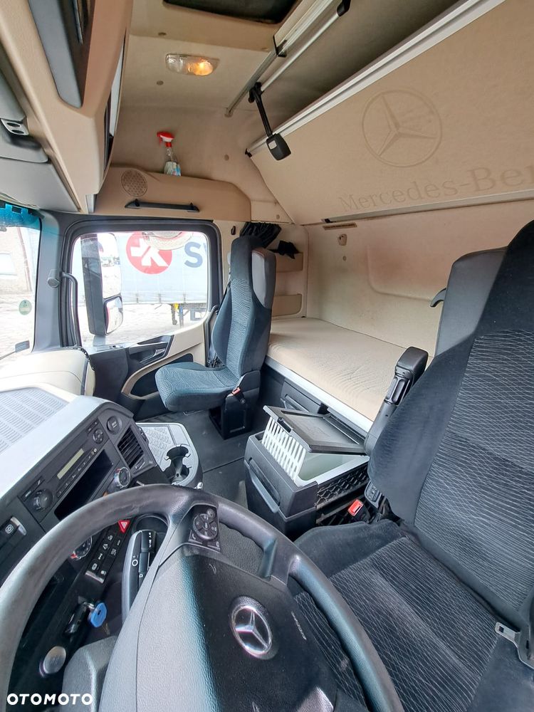 Mercedes-Benz ACTROS - 4