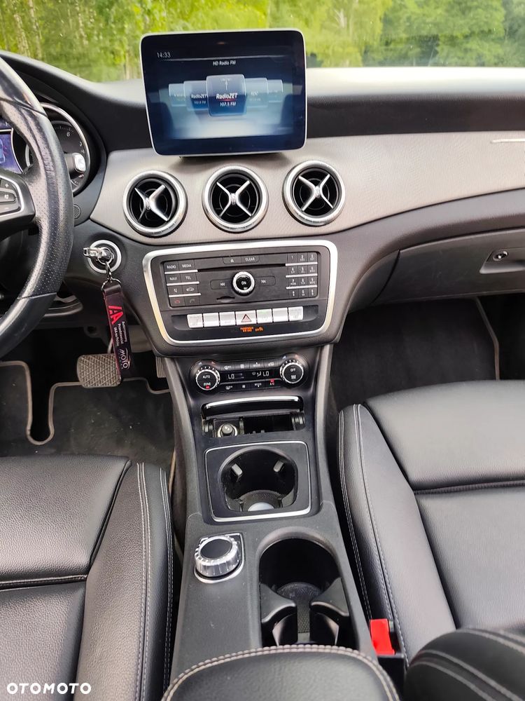 Mercedes-Benz 280 4Matic 7G-TRONIC - 15