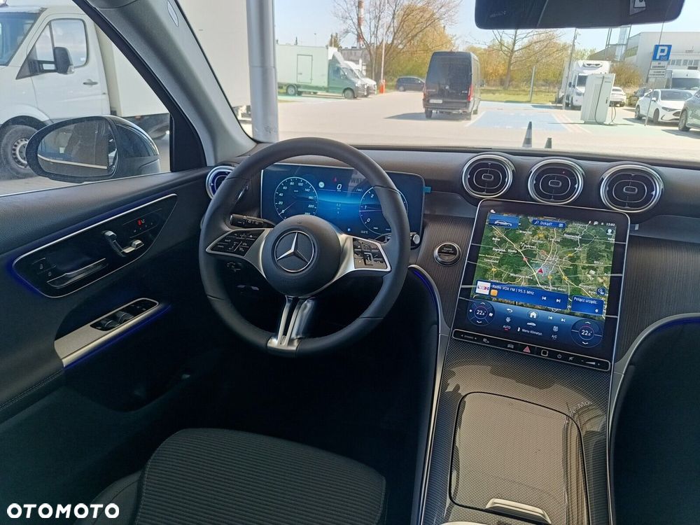 Mercedes-Benz GLC - 12