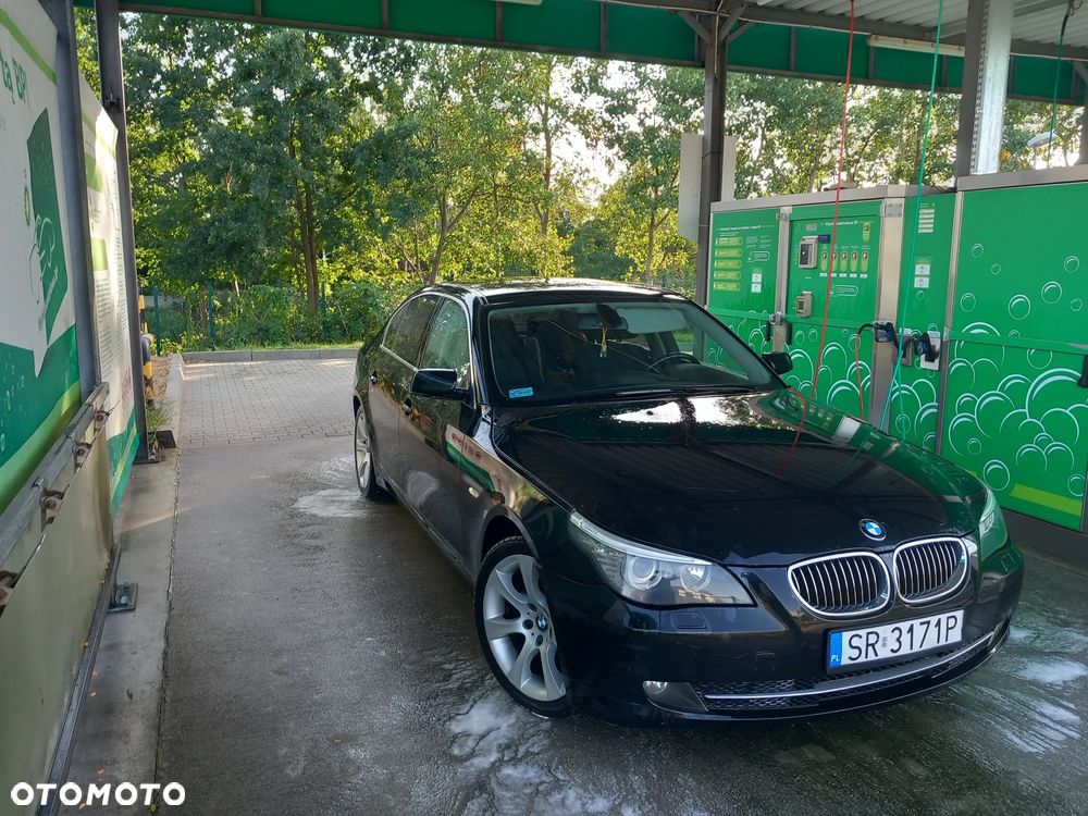 BMW Seria 5 523i - 10