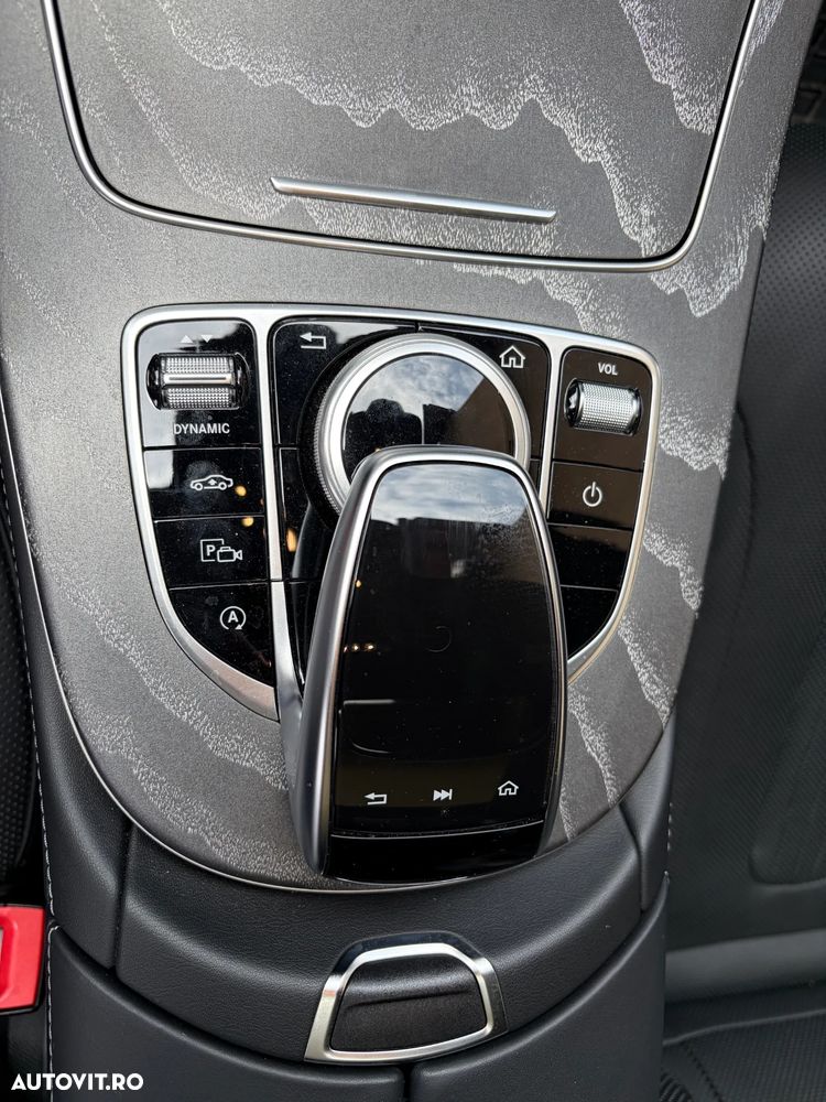 Mercedes-Benz CLS - 24