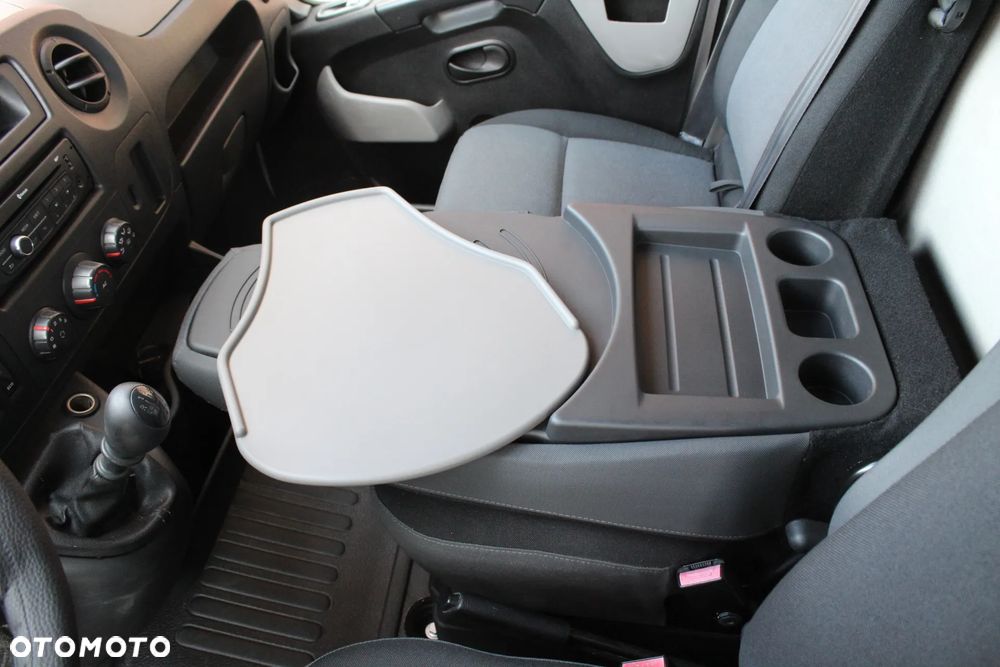 Nissan NV400 - 20