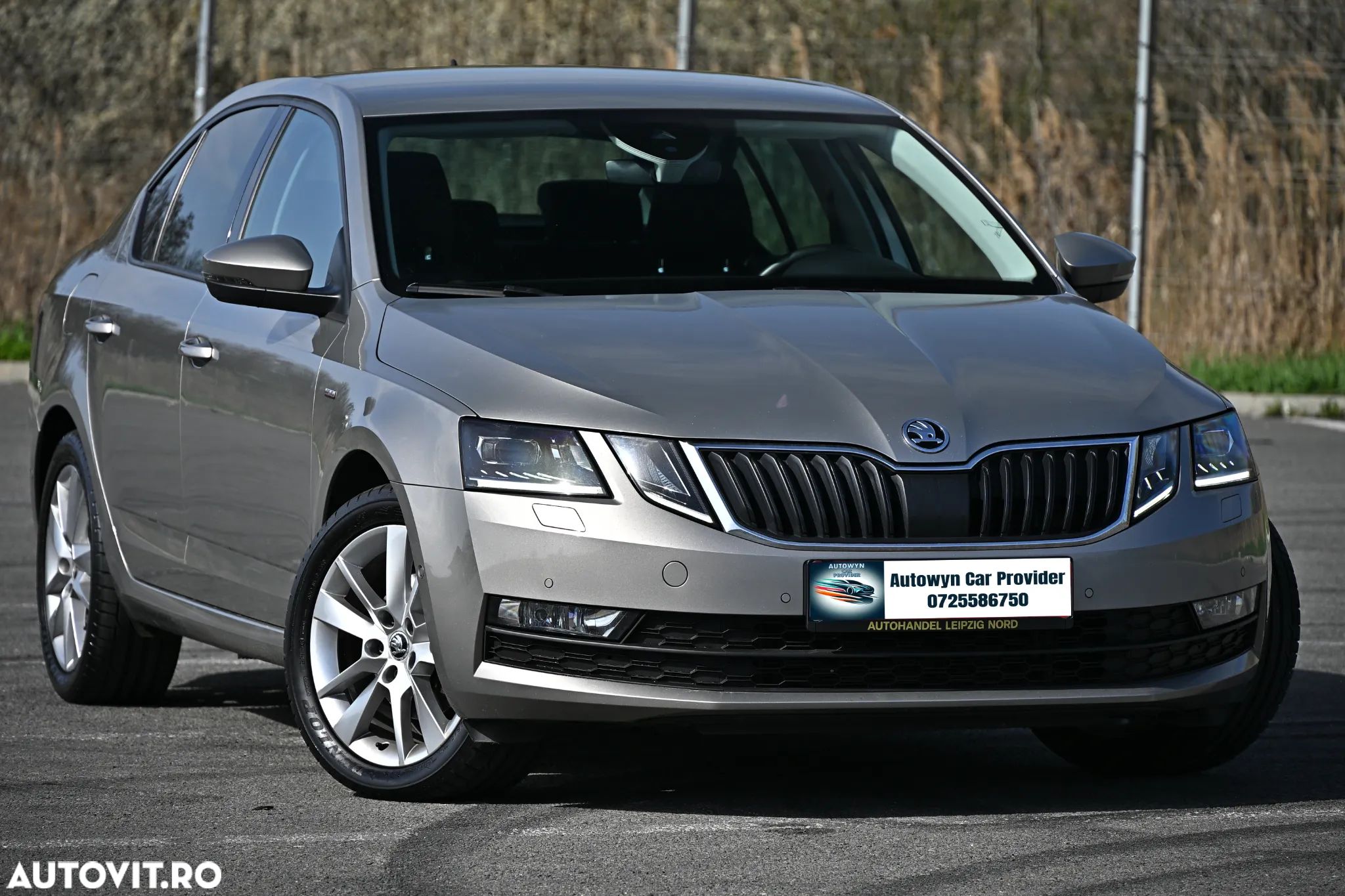 Skoda Octavia 2.0 TDI DSG Style - 1